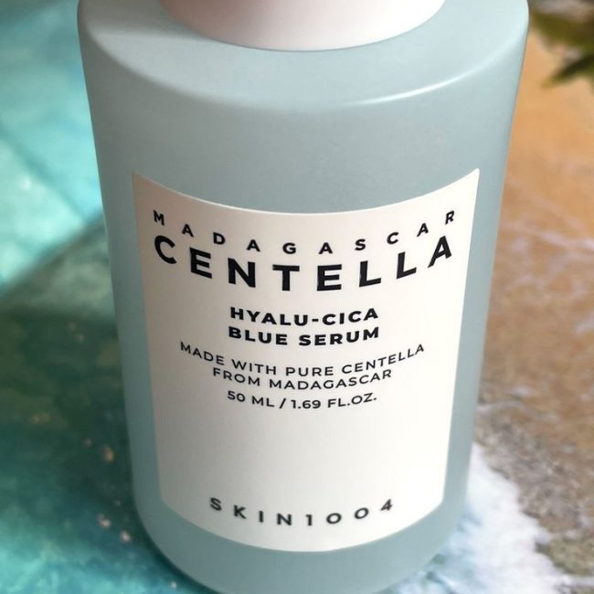 SKIN1004 Madagascar Centella Hyalu-Cica Blue Serum 50ml 2 SKIN1004 Madagascar Centella Hyalu-Cica Blue Serum 50ml