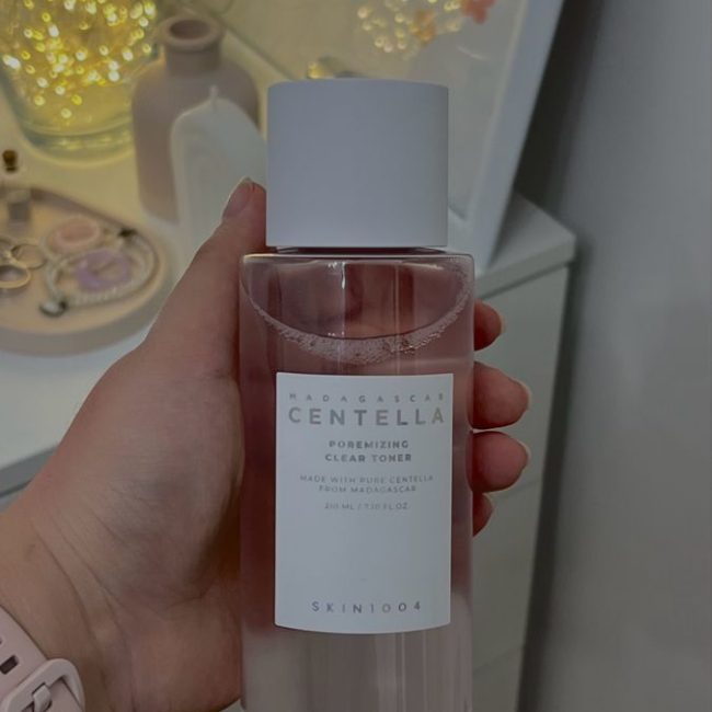 SKIN1004 Madagascar Centella Poremizing Clear Toner 210ml 2 SKIN1004 Madagascar Centella Poremizing Clear Toner 210ml