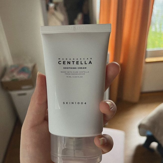 SKIN1004 Madagascar Centella Tone Brightening Capsule Cream 75ml 3 SKIN1004 Madagascar Centella Tone Brightening Capsule Cream 75ml 3