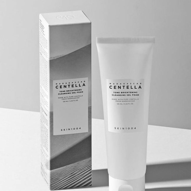 SKIN1004 Madagascar Centella Tone Brightening Cleansing Gel Foam 125ml 3