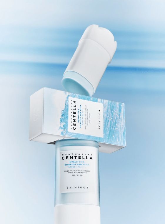 Skin1004 MADAGASCAR CENTELLA HYALU-CICA SILKY-FIT SUN STICK 20g 2 Skin1004 MADAGASCAR CENTELLA HYALU-CICA SILKY-FIT SUN STICK 20g