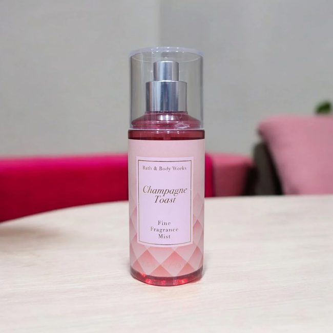 Bath and Body Works Travel Size Fine Fragrance Mist Champagne Toast 75ml Bath and Body Works Travel Size Fine Fragrance Mist Champagne Toast 75ml