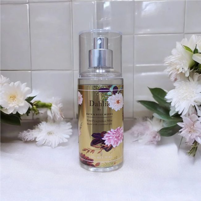 Bath and Body Works Travel Size Fine Fragrance Mist Dahlia 75ml Bath and Body Works Travel Size Fine Fragrance Mist Dahlia 75ml